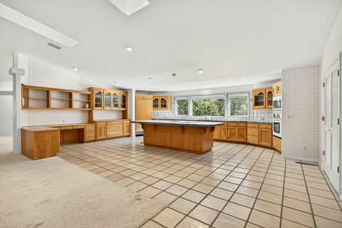 Tiny photo for 288 Wildrose Lane, Grants Pass, OR 97527 (MLS # 220211237)