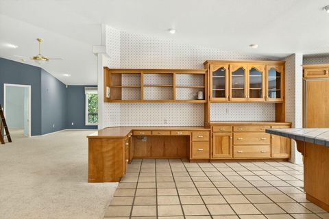 Tiny photo for 288 Wildrose Lane, Grants Pass, OR 97527 (MLS # 220211237)