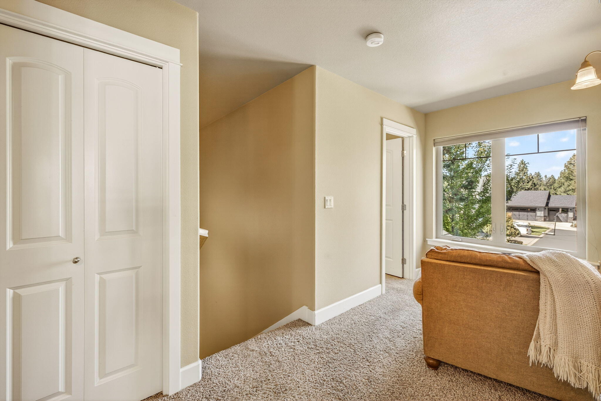 Canyon Breeze - Residential