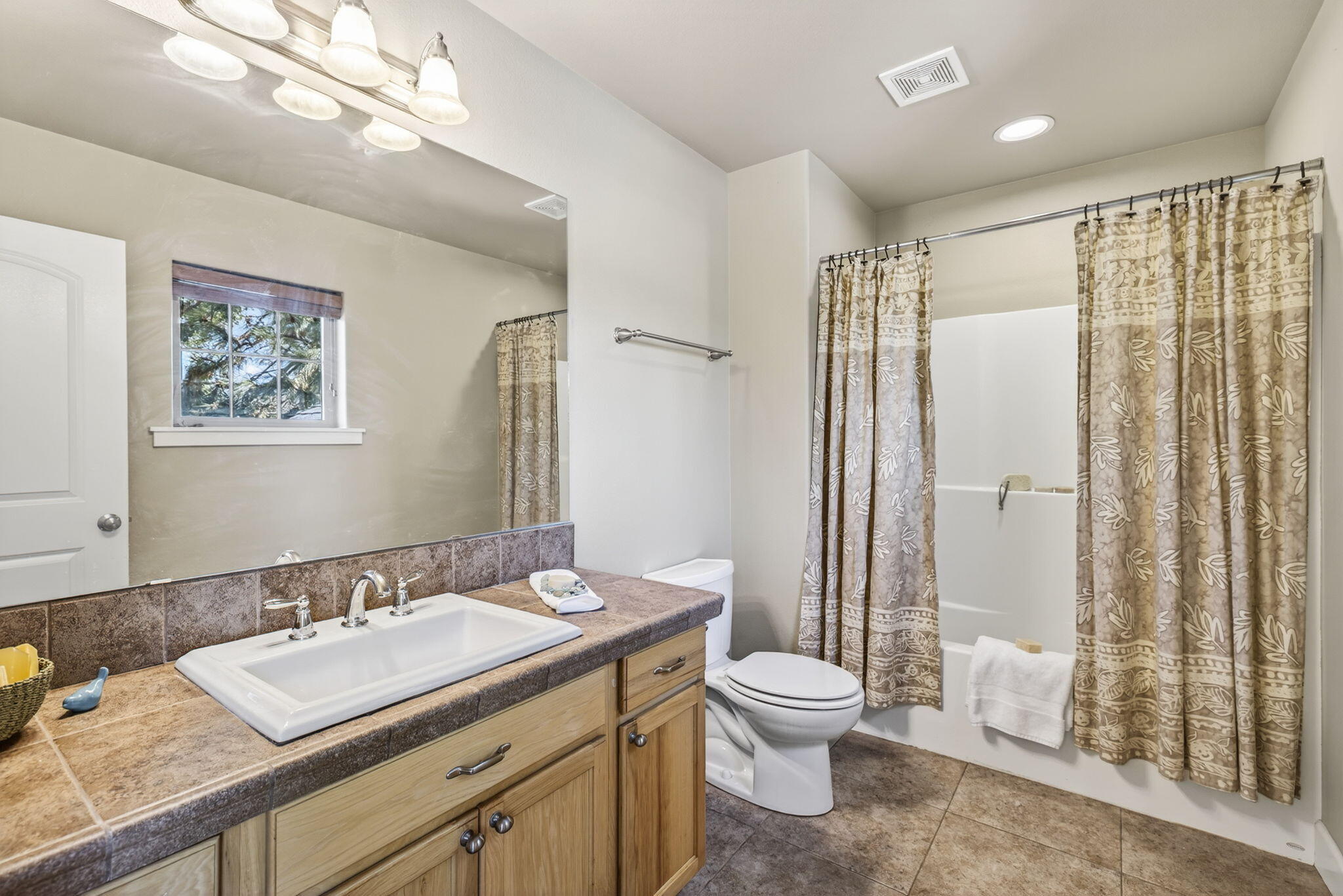 Canyon Breeze - Residential