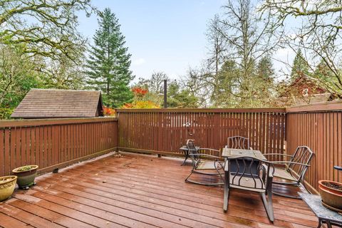 Tiny photo for 217 Spyglass Drive, Eugene, OR 97401 (MLS # 220213917)