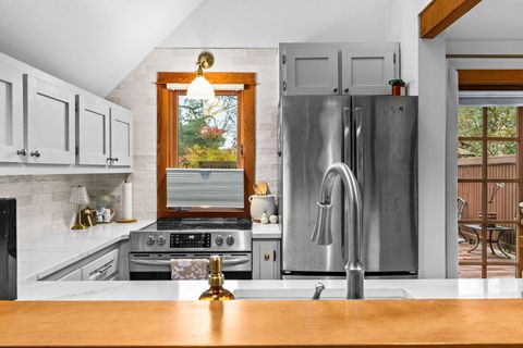 Tiny photo for 217 Spyglass Drive, Eugene, OR 97401 (MLS # 220213917)