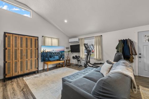 Tiny photo for 242 NW 1st Avenue, John Day, OR 97845 (MLS # 220217197)