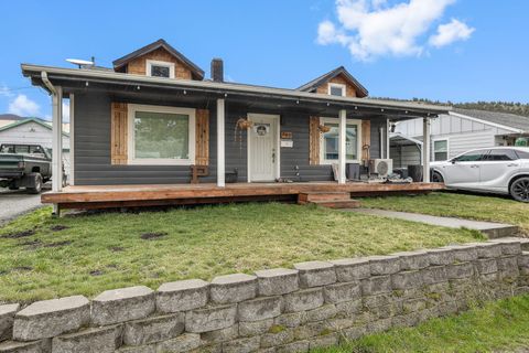 Tiny photo for 242 NW 1st Avenue, John Day, OR 97845 (MLS # 220217197)