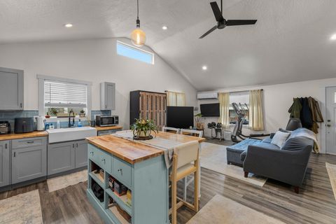 Tiny photo for 242 NW 1st Avenue, John Day, OR 97845 (MLS # 220217197)