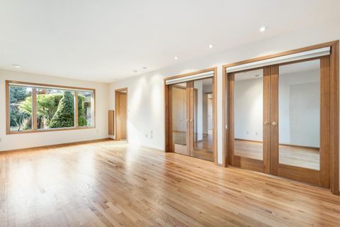 Tiny photo for 19666 Sunshine Way, Bend, OR 97702 (MLS # 220214821)