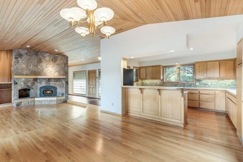 Tiny photo for 19666 Sunshine Way, Bend, OR 97702 (MLS # 220214821)