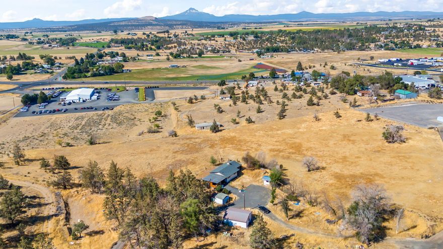 Awesome investment opportunity with amazing Cascade Mountain views. 4-bedroom, 2.5-bath, 2524 sq ft
 residence, on 9.61 irrigated acres with Shop, Barn, RV Hookup, Chicken Coop, and lots of room for your
 toys and animals. Quarts countertops, Stainless Steel Appliances, Hickory Cabinets and LVP flooring
 also add to the appeal of this home. Property zoning is MUE which creates additional investment
 opportunity. Seller will not do any repairs. So bring your finishing touches. Property is in
 bankruptcy and sale will be subject to bankruptcy court approval.