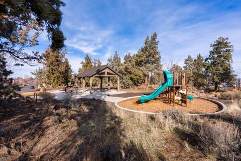 Tiny photo for 3365 SW 28th Street, Redmond, OR 97756 (MLS # 220215532)