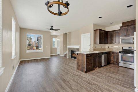 Tiny photo for 3365 SW 28th Street, Redmond, OR 97756 (MLS # 220215532)