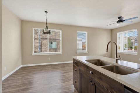 Tiny photo for 3365 SW 28th Street, Redmond, OR 97756 (MLS # 220215532)