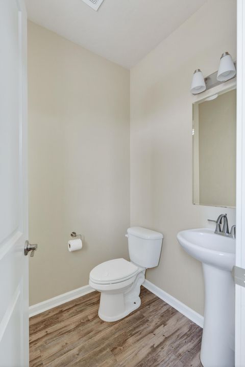 Tiny photo for 3365 SW 28th Street, Redmond, OR 97756 (MLS # 220215532)