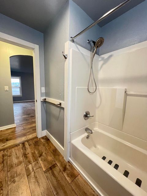 Tiny photo for 1605 Avalon Street, Klamath Falls, OR 97603 (MLS # 220212326)