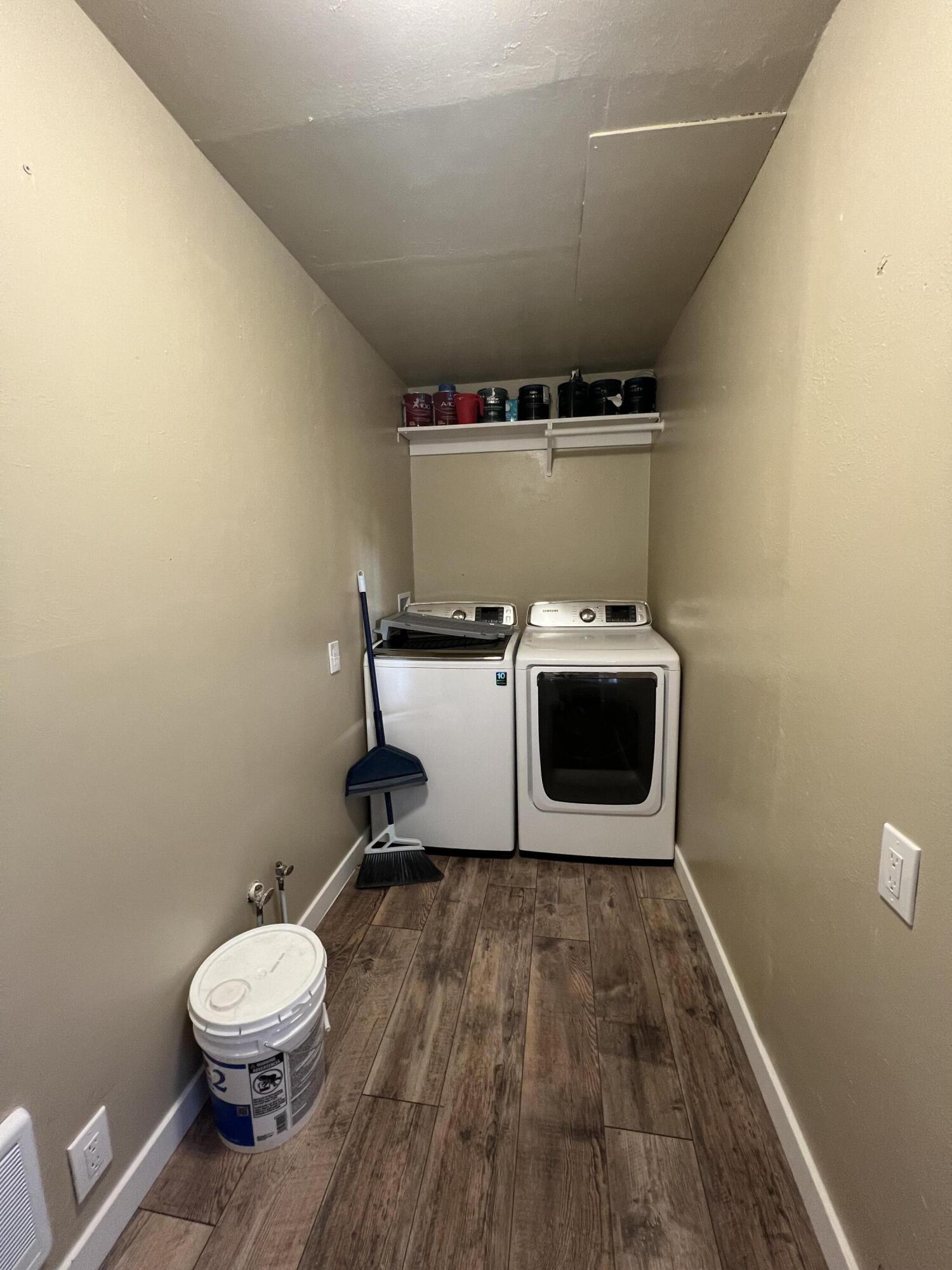 Sunnyland - Residential