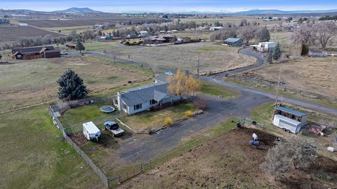 Tiny photo for 1771 SW Quail Drive, Madras, OR 97741 (MLS # 220215757)