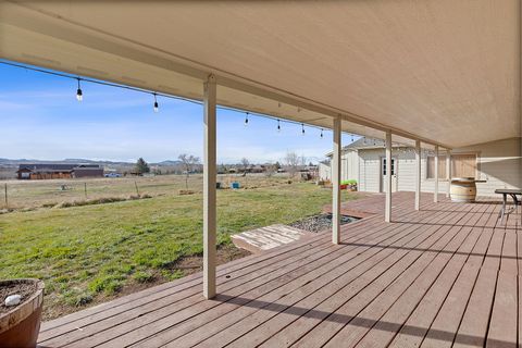 Tiny photo for 1771 SW Quail Drive, Madras, OR 97741 (MLS # 220215757)
