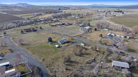 Tiny photo for 1771 SW Quail Drive, Madras, OR 97741 (MLS # 220215757)