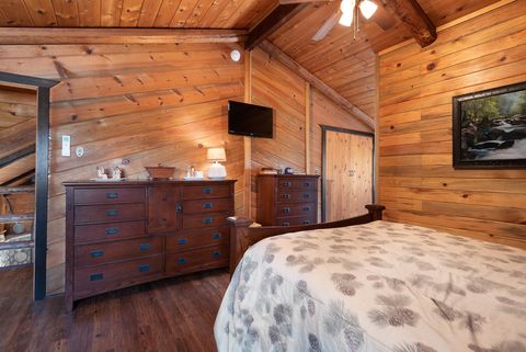 Tiny photo for 8180 NW Country Loop, Prineville, OR 97754 (MLS # 220221599)