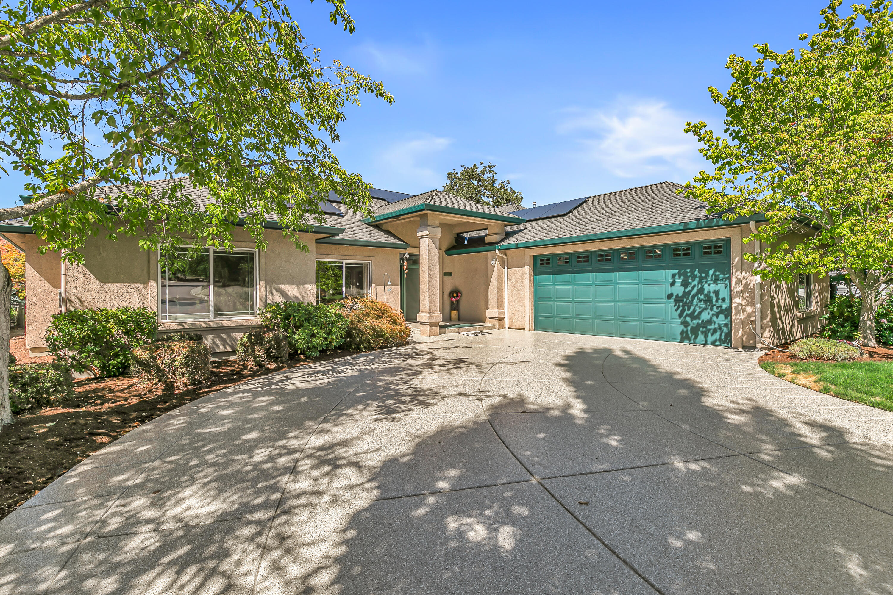 422 Robert Trent Jones Boulevard