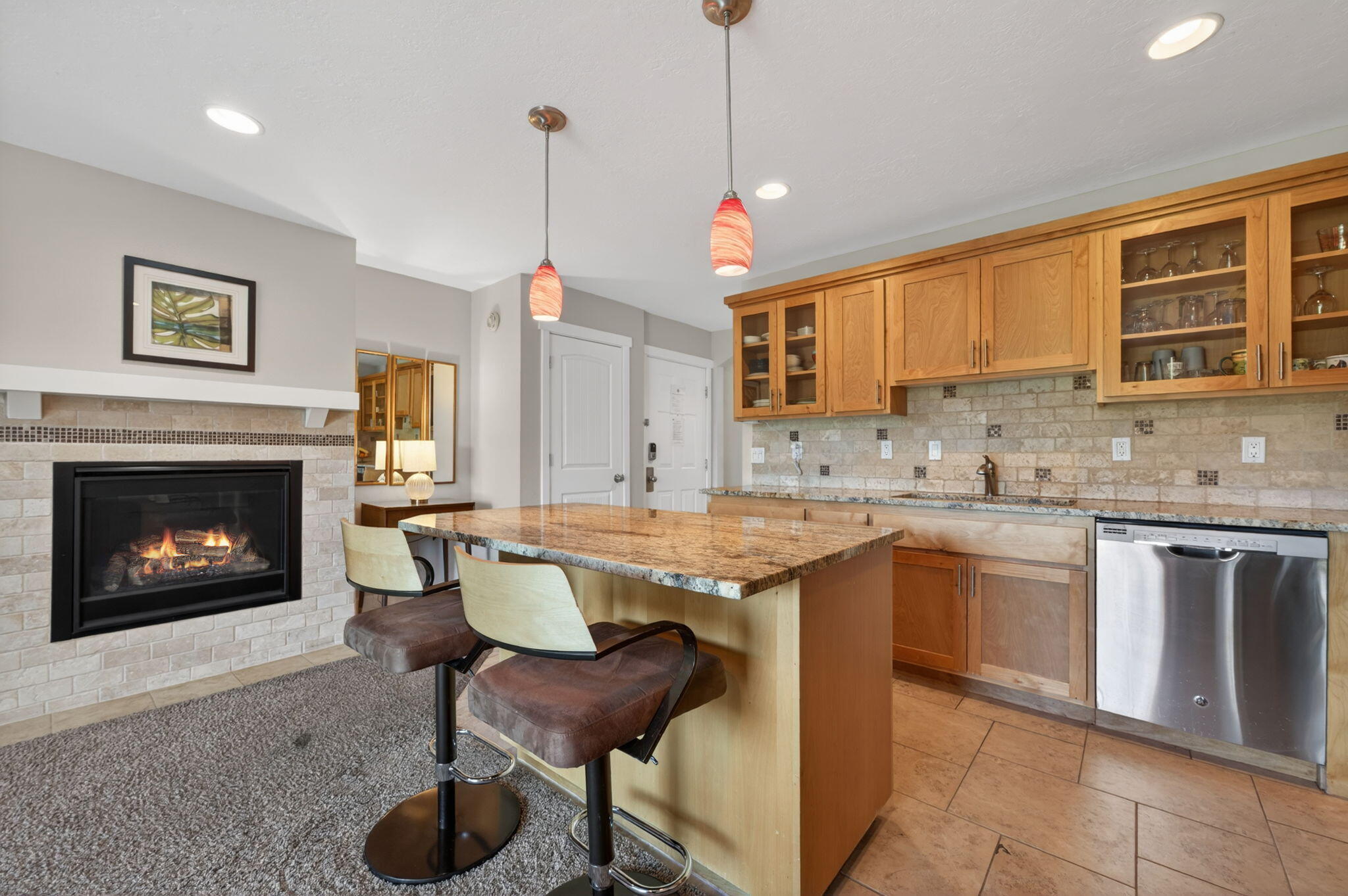 1565 NW Wall Street 331-332