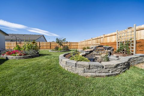 Tiny photo for 320 NW Par Avenue, Madras, OR 97741 (MLS # 220219538)