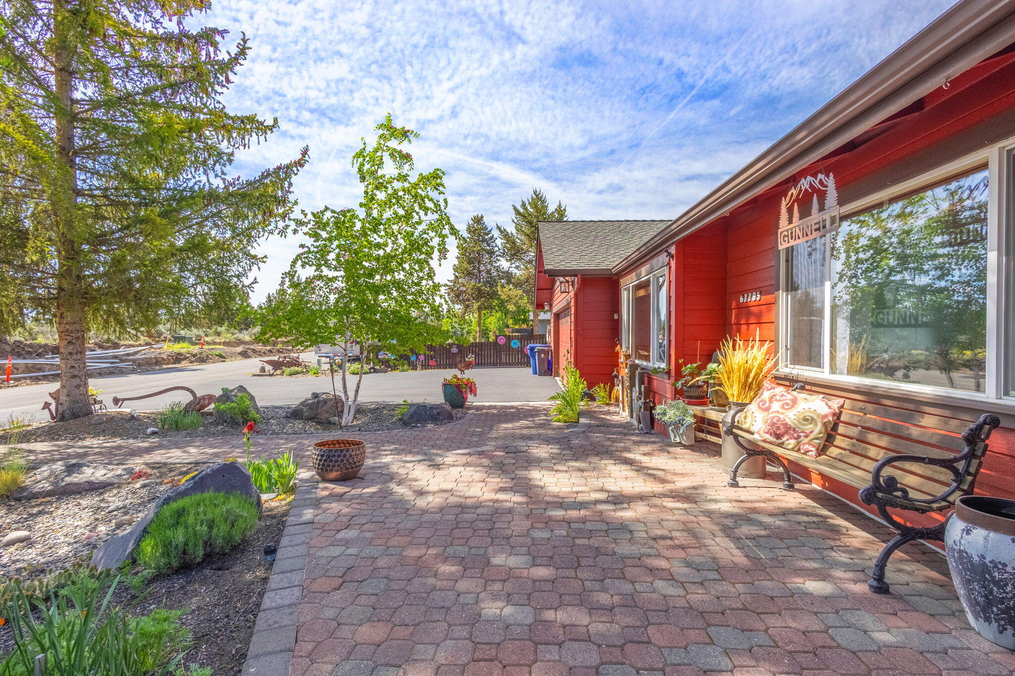 61185 Magnolia Lane