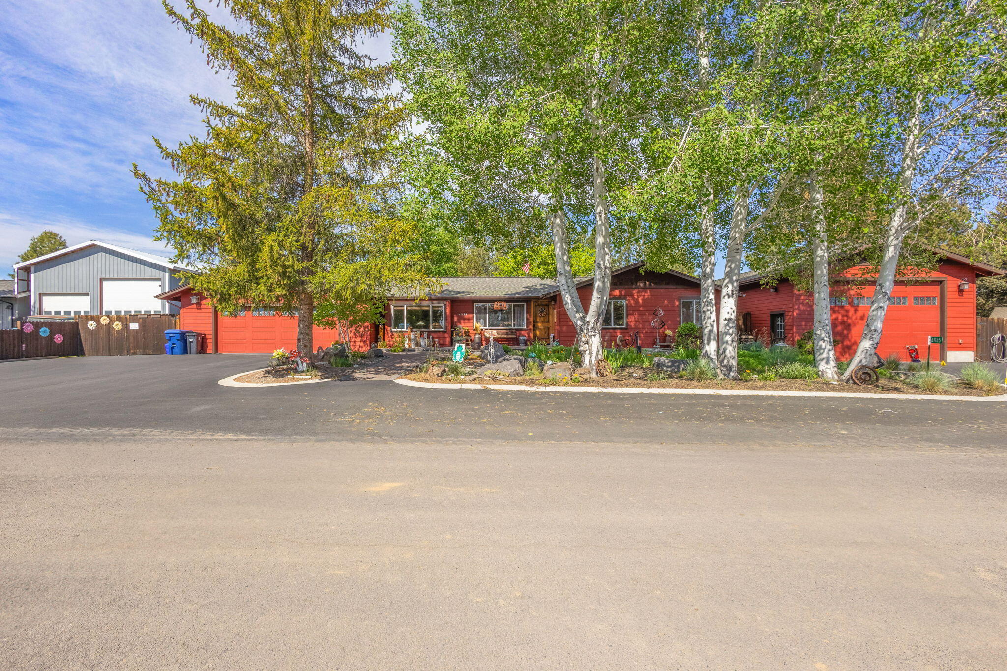 61185 Magnolia Lane