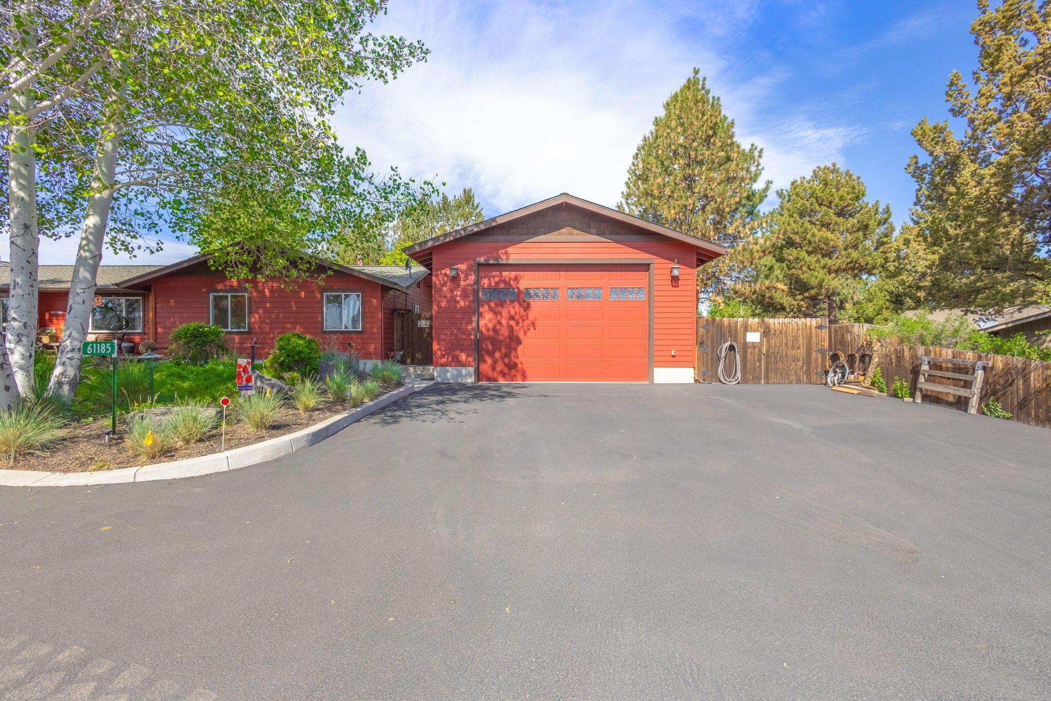 61185 Magnolia Lane