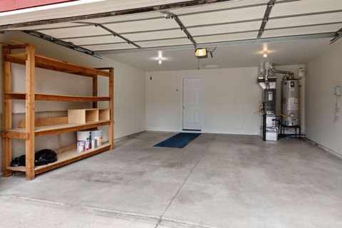 Tiny photo for 19974 Covey Lane, Bend, OR 97702 (MLS # 220214315)