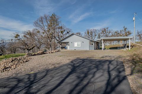 Tiny photo for 13290 Table Rock Road, Central Point, OR 97502 (MLS # 220215589)