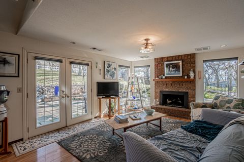 Tiny photo for 13290 Table Rock Road, Central Point, OR 97502 (MLS # 220215589)