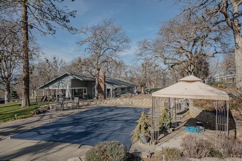 Tiny photo for 13290 Table Rock Road, Central Point, OR 97502 (MLS # 220215589)