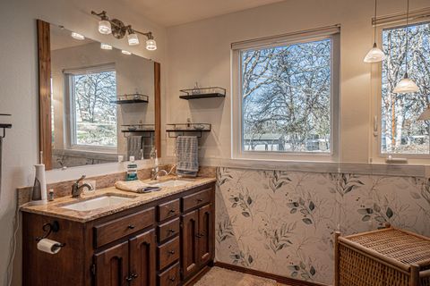 Tiny photo for 13290 Table Rock Road, Central Point, OR 97502 (MLS # 220215589)