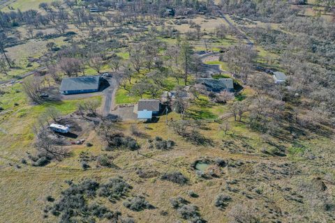 Tiny photo for 13290 Table Rock Road, Central Point, OR 97502 (MLS # 220215589)
