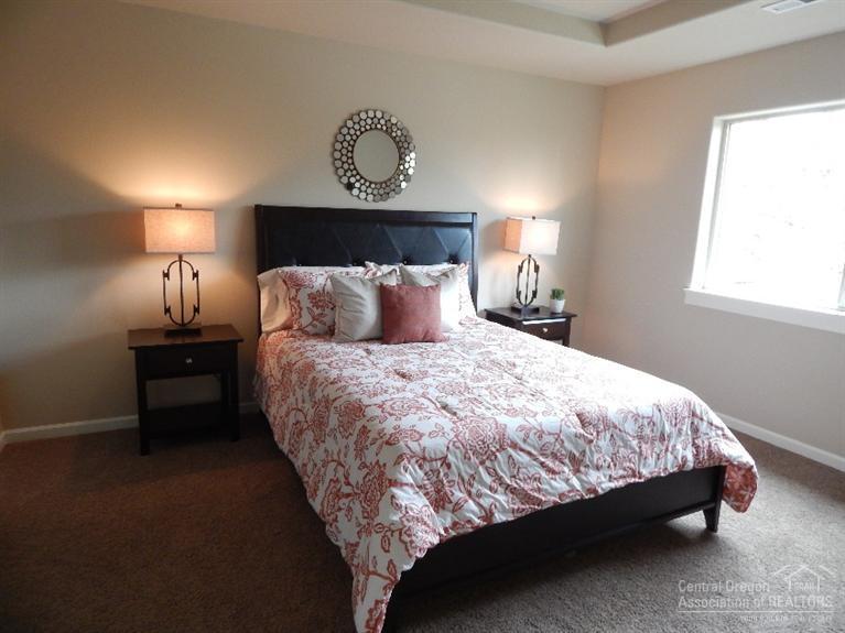 Awbrey Woods - Residential