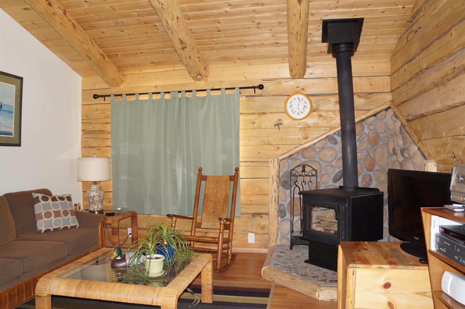 Pinecrest - Residential