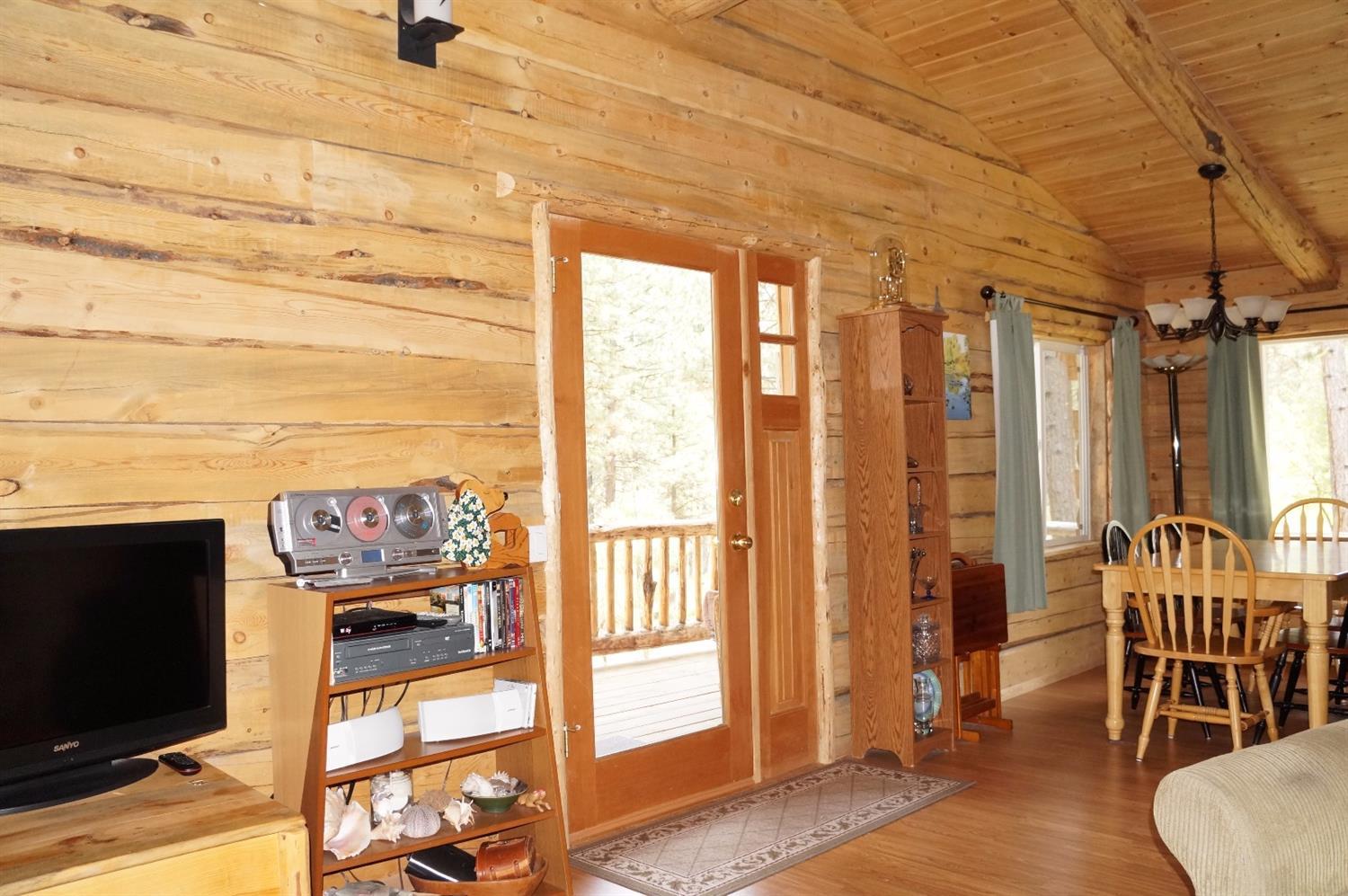 Pinecrest - Residential