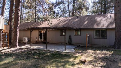Tiny photo for 59665 Cheyenne Road, Bend, OR 97702 (MLS # 220221312)
