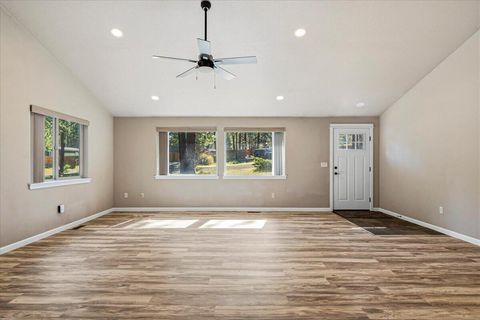 Tiny photo for 59665 Cheyenne Road, Bend, OR 97702 (MLS # 220221312)