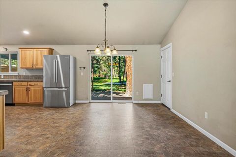 Tiny photo for 59665 Cheyenne Road, Bend, OR 97702 (MLS # 220221312)