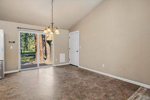Tiny photo for 59665 Cheyenne Road, Bend, OR 97702 (MLS # 220221312)