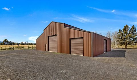 Tiny photo for 64146 Pioneer Loop, Bend, OR 97701 (MLS # 220217337)