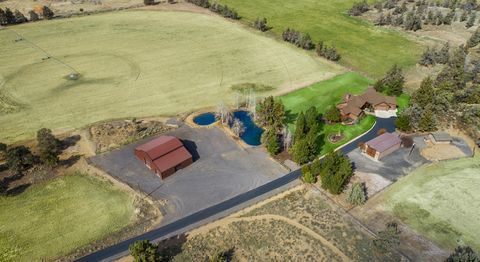 Tiny photo for 64146 Pioneer Loop, Bend, OR 97701 (MLS # 220217337)