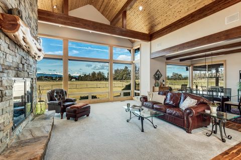 Tiny photo for 64146 Pioneer Loop, Bend, OR 97701 (MLS # 220217337)