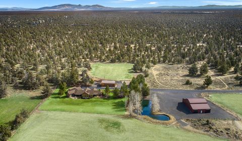 Tiny photo for 64146 Pioneer Loop, Bend, OR 97701 (MLS # 220217337)