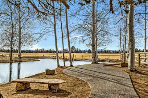Tiny photo for 64146 Pioneer Loop, Bend, OR 97701 (MLS # 220217337)