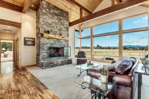 Tiny photo for 64146 Pioneer Loop, Bend, OR 97701 (MLS # 220217337)