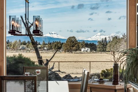 Tiny photo for 64146 Pioneer Loop, Bend, OR 97701 (MLS # 220217337)