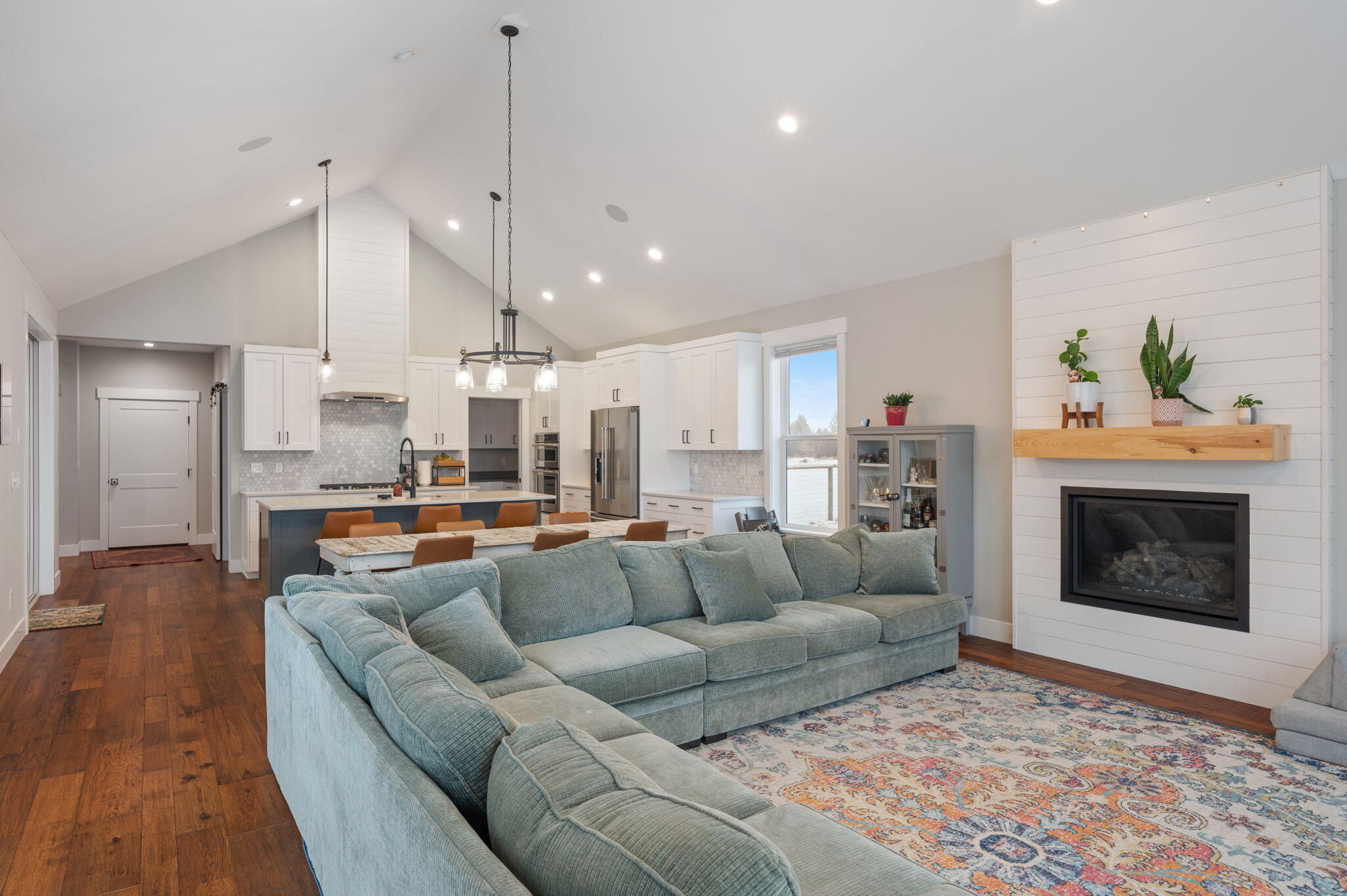 Canal Crossing - Residential