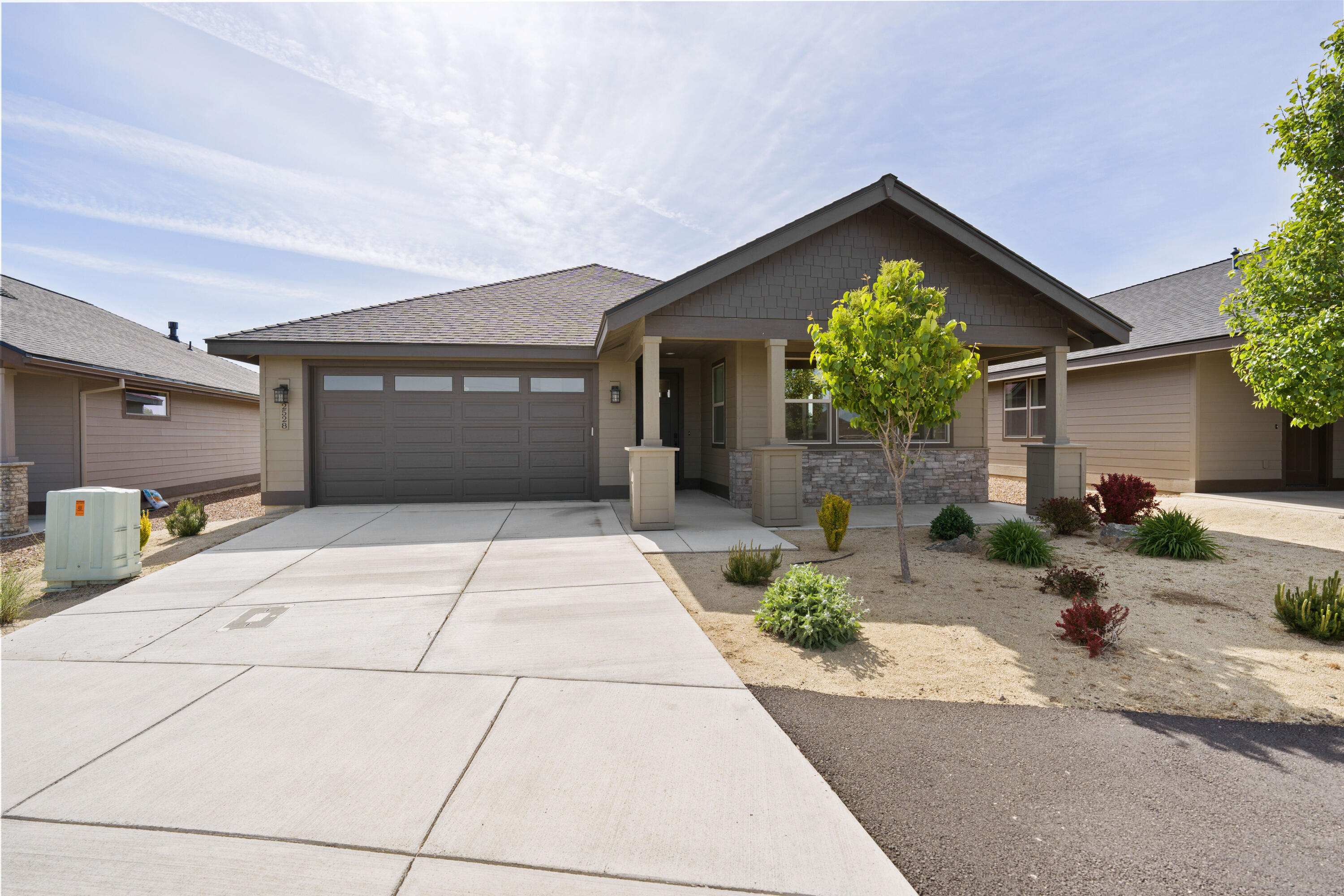 2528 NW Redwood Circle 14
